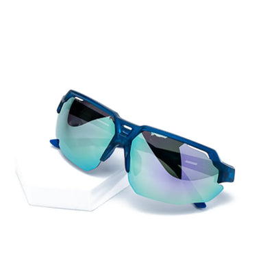 Cosmic Chaos sport sunglasses, UV400 polarized lens close-up